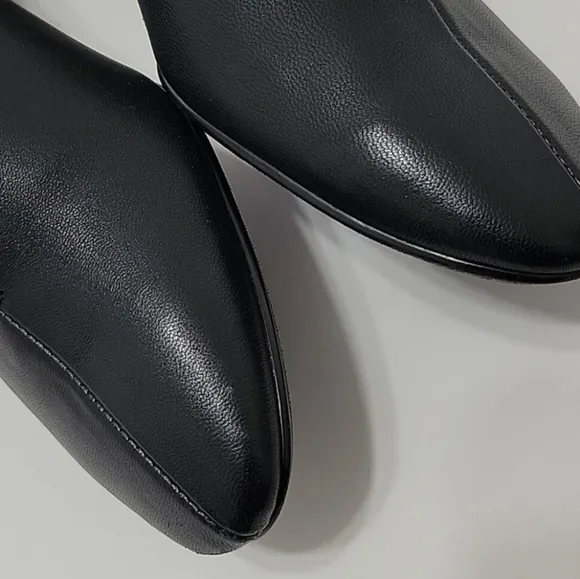 Daks Heels
