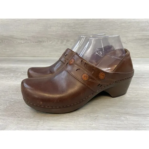 Dansko 9821457800 Women's 7.5 Brown Leather Floral Round Split Toe Clog Shoes