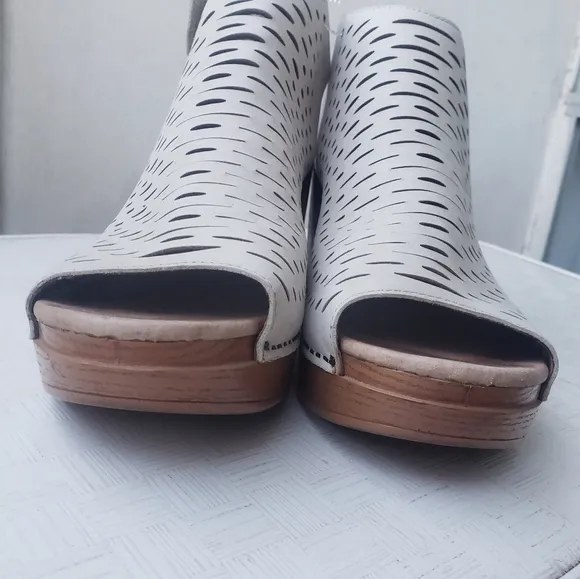Dansko Danae Perforated Block Heel Sandals white leather 10