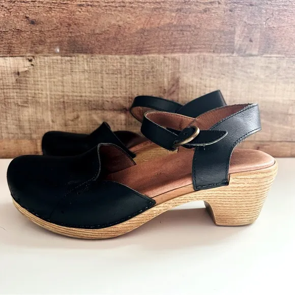 Dansko MAISIE Ankle Strap Leather Pump