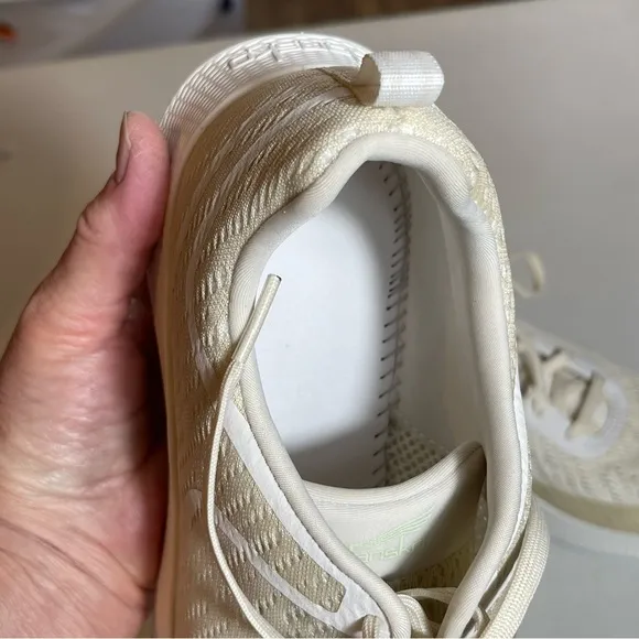 Dansko Sky Ivory Mesh lace up sneakers EU 39 like new condition