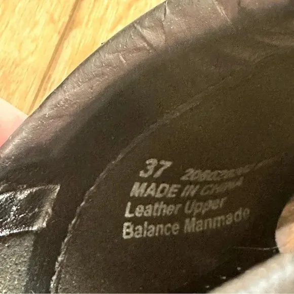 Dansko Women’s Professional Black Oiled Clog Shoes Size EU37/ US 7 GUC