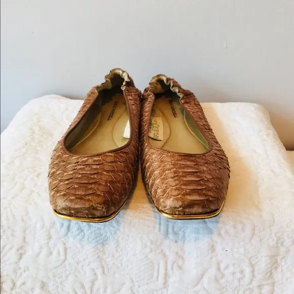 DEVI KROELL**Flat Python Beige Flat Shoes