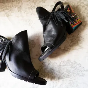 Donald J Pliner Women's sz 8 Booties Sandals Boho Festival Leather Shoes Italy