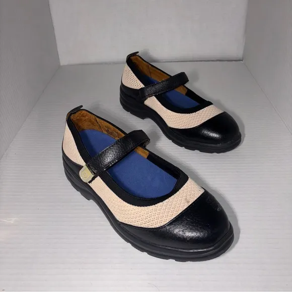 Dr. Comfort‎ Jackie Mary Jane Dress Shoes