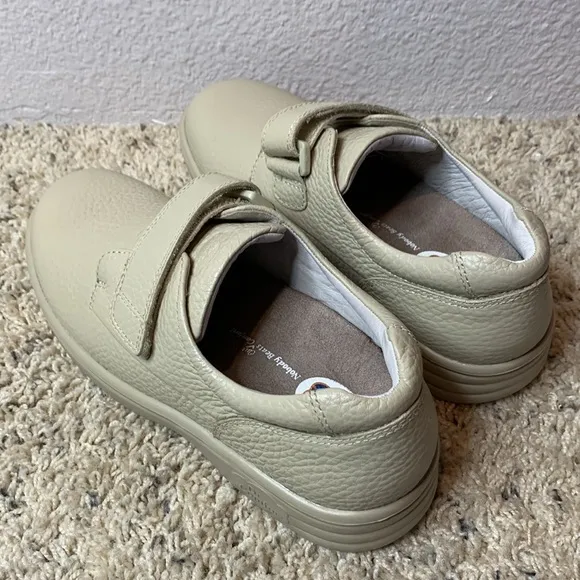 Dr Comfort Maggy Hook &amp; Loop Diabetic Shoes Women’s Sz 7M