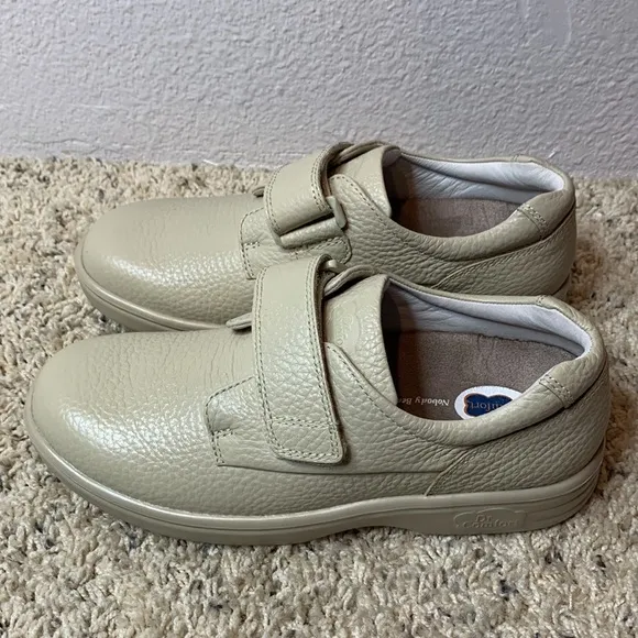 Dr Comfort Maggy Hook &amp; Loop Diabetic Shoes Women’s Sz 7M
