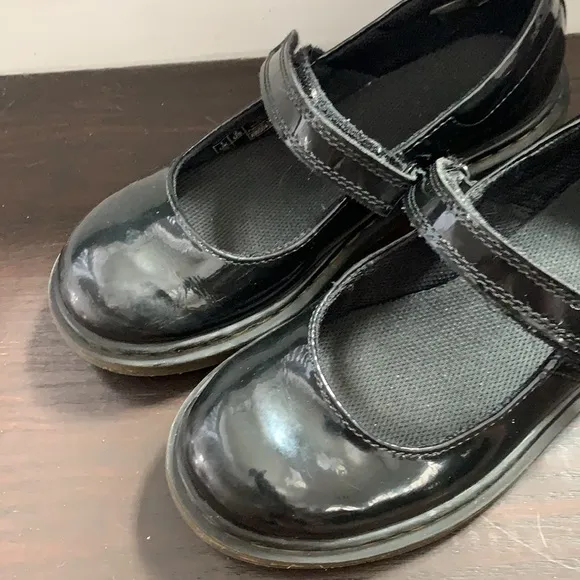 DR MARTEN MAACY MARYJANE