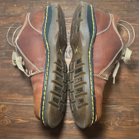 Dr. Martens 11232 Brown Leather Split Toe Lace Up Oxford Shoes Men Size 8.
