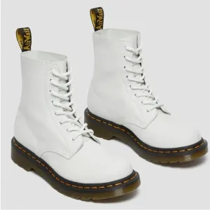Dr. Martens 1460 PASCAL VIRGINIA OPTICAL WHITE COMBAT BOOTS | NEW!! 🖤💛🖤💛