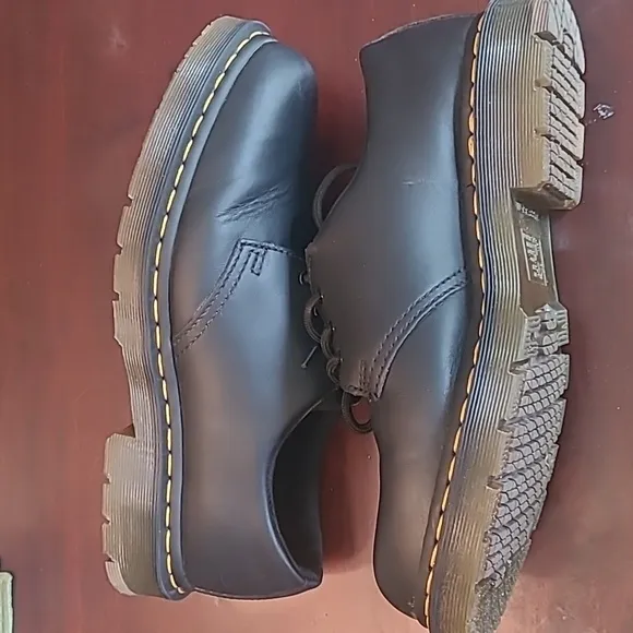 Dr. Martens 1461 Derby Three Eye.  Size 9 Men's.