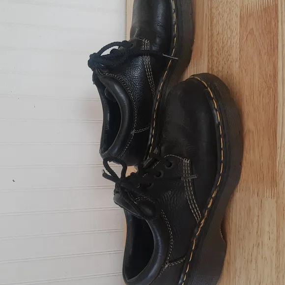 Dr Martens VTG Women's 5 Y2K Round Toe Chunky Lug Heel Oxford Shoes