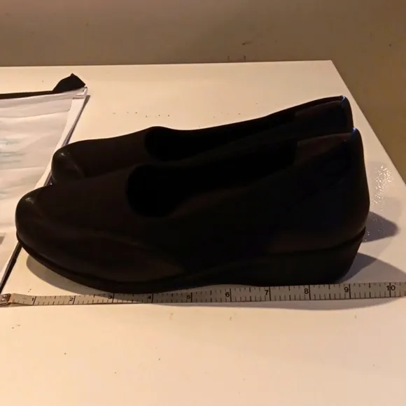 Drew black London II Leather Upper slip on shoes size 5W Diabetic