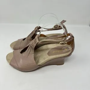 Earthies Taupe Leather Mauve Seria Shoes Sandals 9.5 B Arch Support Ankle Strap
