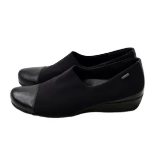 Ecco Black Wedge cap toe Size US 9