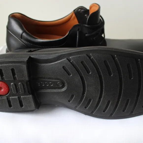 Ecco Holton Lace Dress Shoes
