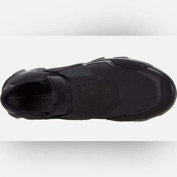 ECCO Mens Black Mx Low Slip-On comfort tennis shoes