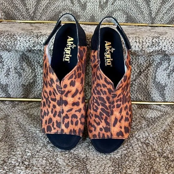 EEUC Women's Alegria Rosie Peep Toe Wedge Sandals Leopard Print Size 39 or 9