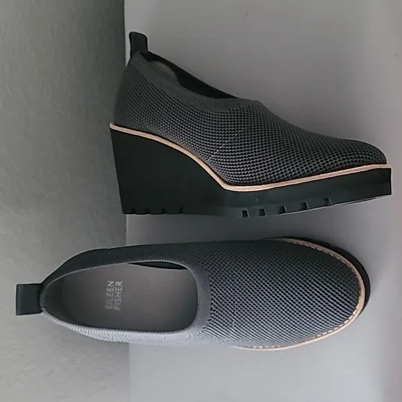Eileen Fisher Graphite Marie Wedge Shoes Size 7.5  $235