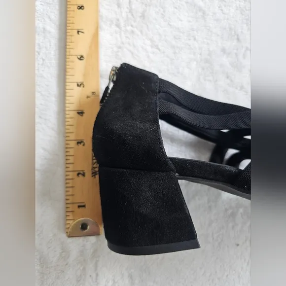 Eileen Fisher Juku Pump Strappy Suede Size 7 Block Heels 1083. (NWOB) Minimalist