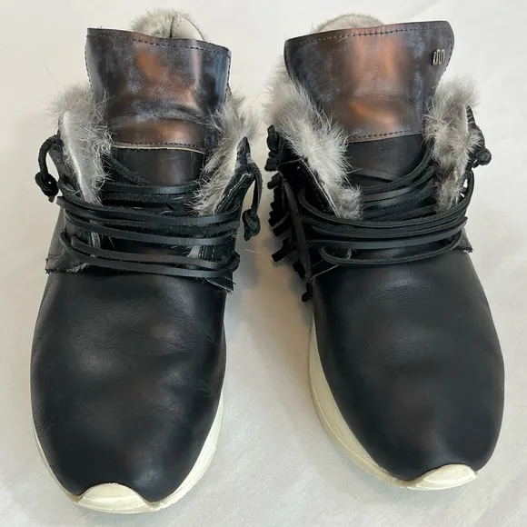 ESSEutESSE Fur Trim Black Leather Fringe Sneakers - size 40