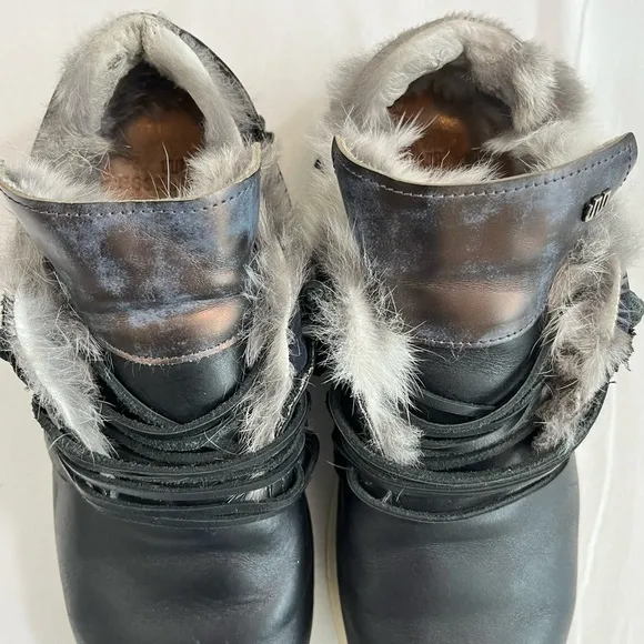 ESSEutESSE Fur Trim Black Leather Fringe Sneakers - size 40