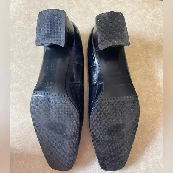 Etienne Aigner Astoria Square Toe Black Heels size 6