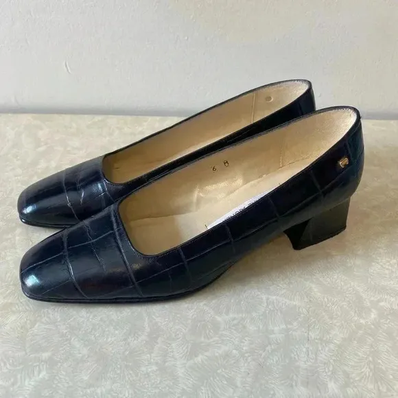 Etienne Aigner Astoria Square Toe Black Heels size 6