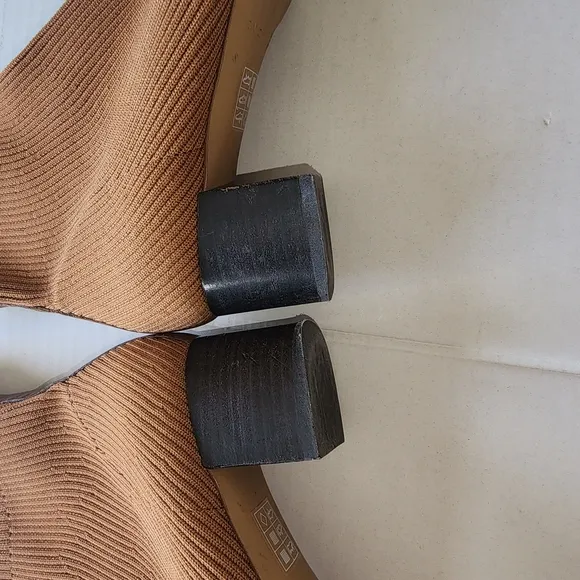 Everlane Women's Brown Heels