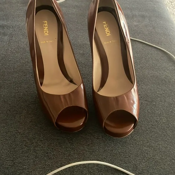 Fendi Brown patent Leather Peep Toe Stiletto Heels w/Dustbag