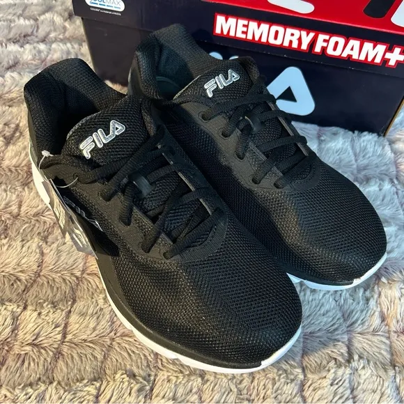 Fila Men's Wide Memory FoamSneakers Size 10.5
