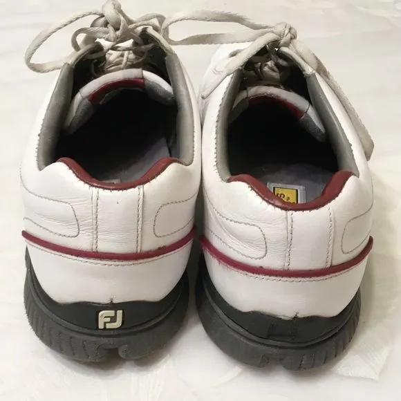 FJ DryJoy’s Tour Spikeless Golf Shoes