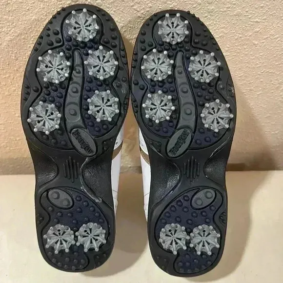 Foot joy women’s golf size 6W