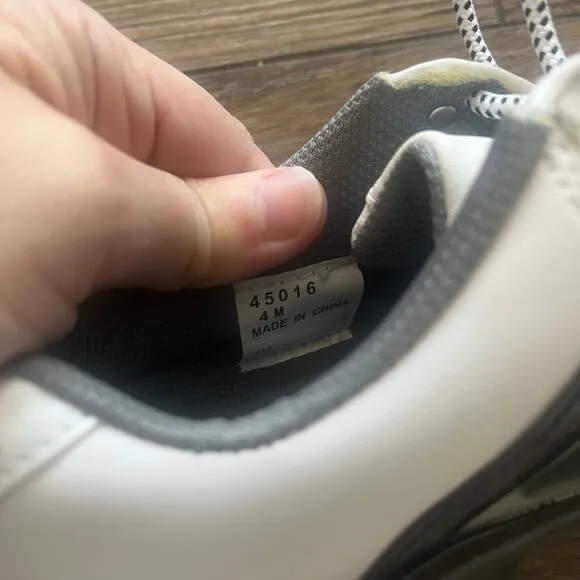 Foot Joy Youth Junior GJ Golf Shoes Black White Leather Like New Size 4 M