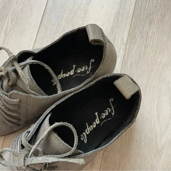 Free People Leather Oxford Loafer Pointed Toe Lace Up Shoes Gray (Size EU 37)