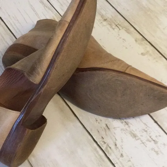Free People Royale Flat Shoes Size 38 (8) Camel