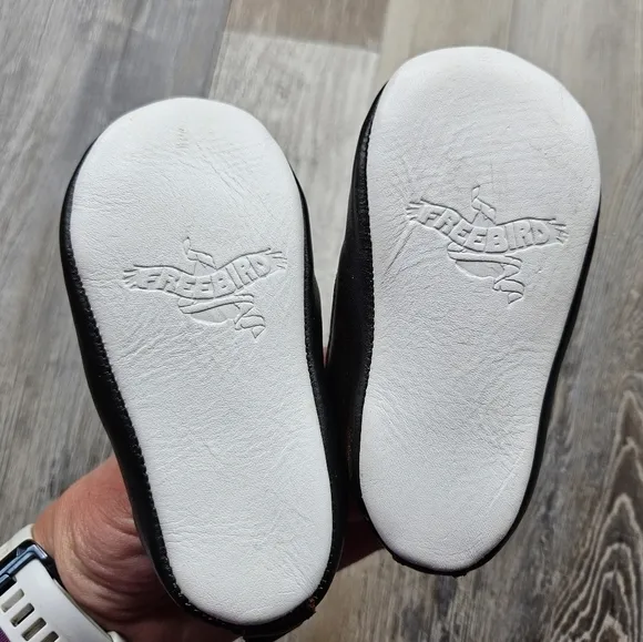 Freebird My First Freebird Crib Shoes Baby Kicks Size 3 Black Distressed