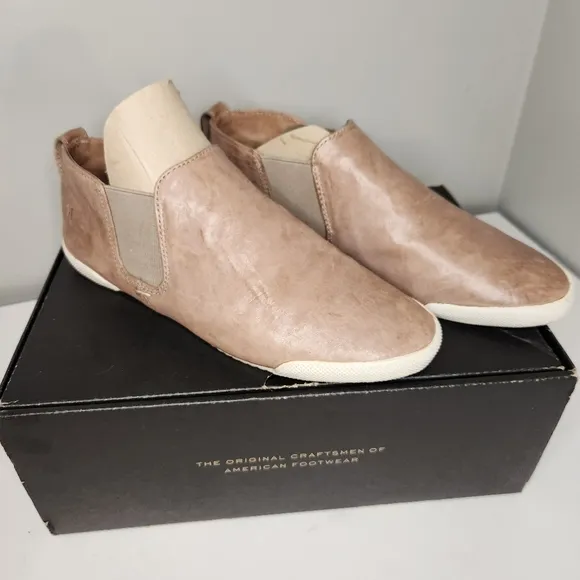 frye women leather slip on shoe melanie chelsea grey sz 6.5 with box distressed