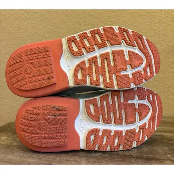 G-Defy Energiya Athletic Shoes