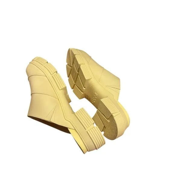 GANNI City Round-Toe Low-Heel Mules Yellow