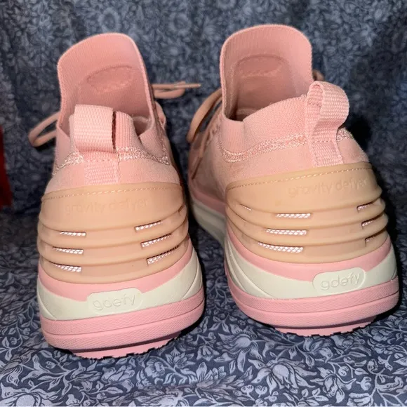 GDEFY MATEEM Pink Athletic Shoes, Women’s Size 11, EUC