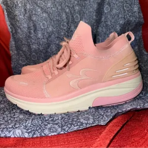 GDEFY MATEEM Pink Athletic Shoes, Women’s Size 11, EUC
