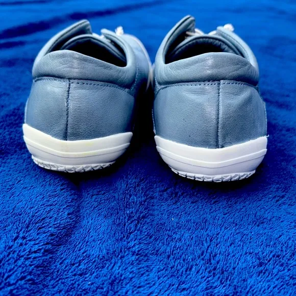 Gelato Teejay Blue Sneaker Women’s Size 38/ 7.5