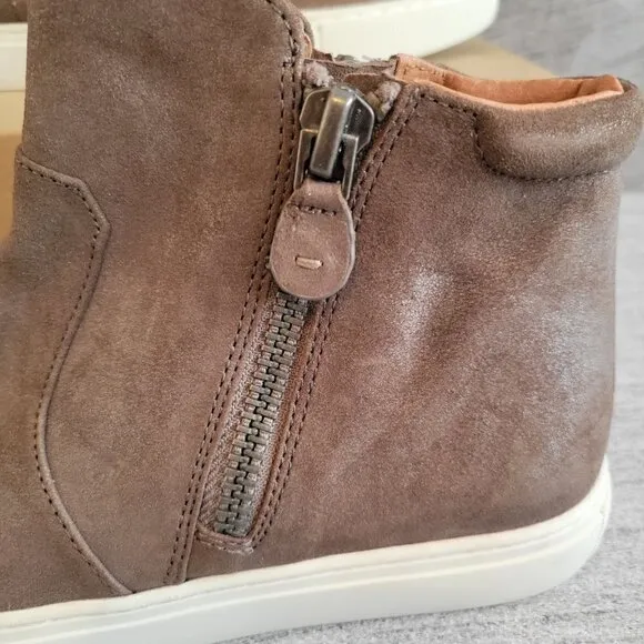 Gentle Souls by Kenneth Cole Women's Carter Sneaker Booties