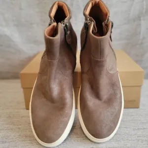 Gentle Souls by Kenneth Cole Women's Carter Sneaker Booties
