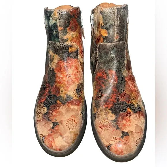 Gentle Souls Carter Floral Mid-top Sneakers
