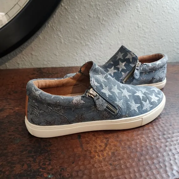 gentle souls Lowe Star-Print Platform Sneakers