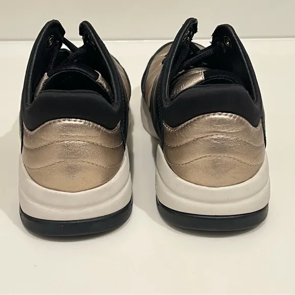 GEOX Respira walking sneakers, buttery soft leather, gold and black, size 7
