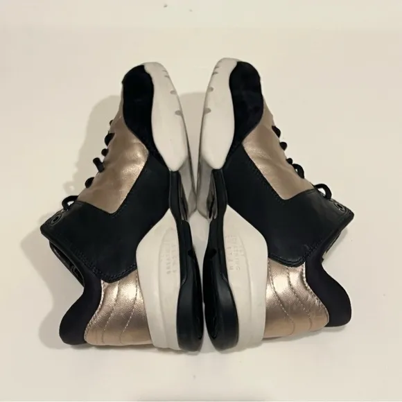 GEOX Respira walking sneakers, buttery soft leather, gold and black, size 7
