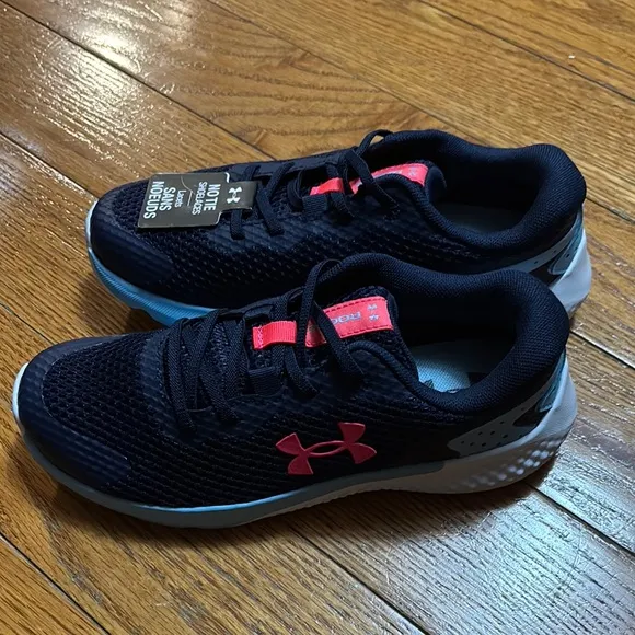 Girls Size 2.5 Navy Blue / Pink Under Running Sneakers ( No Shoelaces ) Slip on